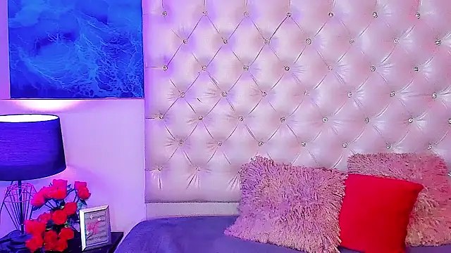 Keira_Fox31: онлайн-секс-чат