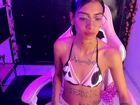 Chat XXX Live KarlaSlutSkinny__
