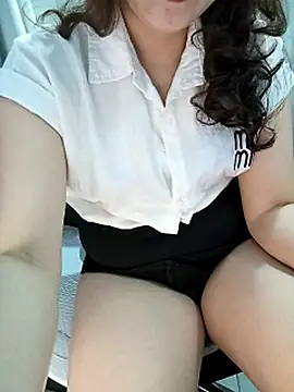 Ariana-Vy Show Webcam