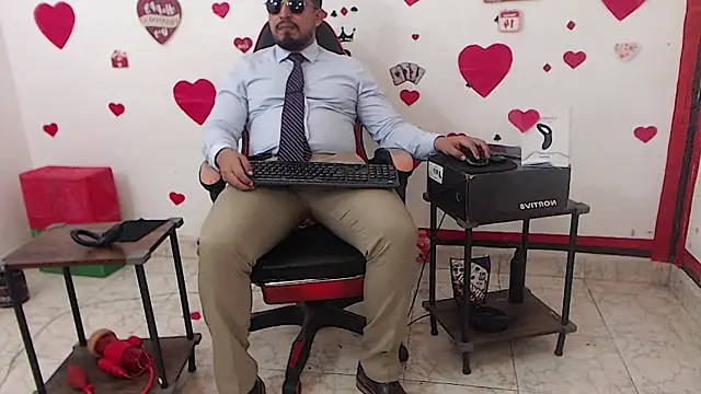 KalethBigDick Chat XXX in diretta