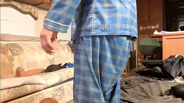 Clouds_4play Chat XXX in diretta