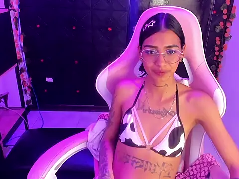 KarlaSlutSkinny__ – Live XXX-chat