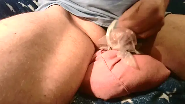 T0Yforeskinn Webbikameraesitys