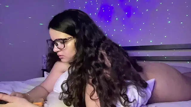 دردشة SoyOceanne الجنسية المباشرة