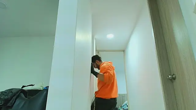 thomas_gun লাইভ XXX চ্যাট