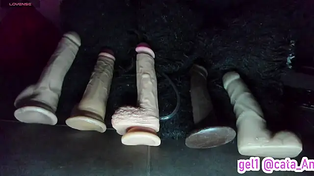 دردشة Cata-angel الجنسية المباشرة