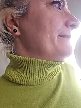 LadyTouch Live XXX Chat