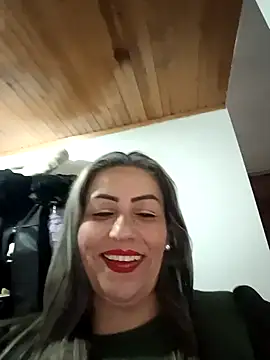 maynor_1998's Live XXX Chat