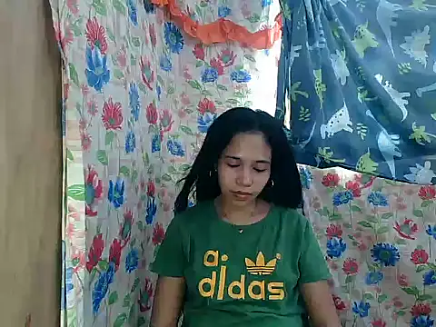 PinaySkinnyGirln Live XXX chat