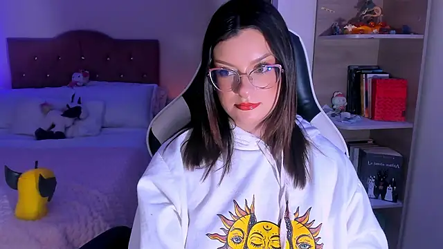 OphelianaRose33 live XXX chat