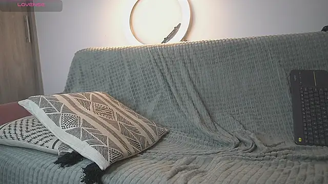 specter_27 Adlı Modelin Canlı XXX Sohbeti