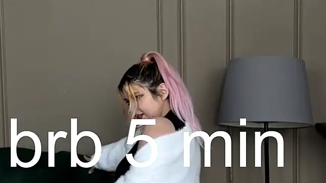 DiaAngell's Live XXX Chat