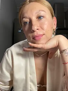 Kittie_Valentine Obrolan Langsung XXX