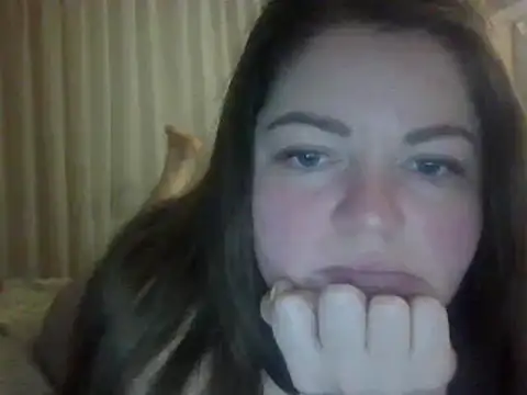 cute__cherry Adlı Modelin Canlı XXX Sohbeti