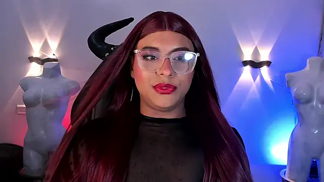 Emili_Roux élő XXX-chatje