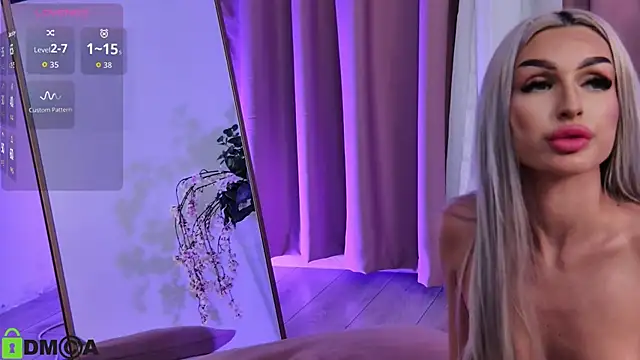 AriannaLuren Webbikameraesitys