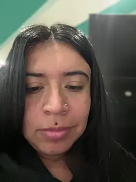 Chatroom XXX en direct de Devilsweet17