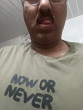 عرض كام moonflower25