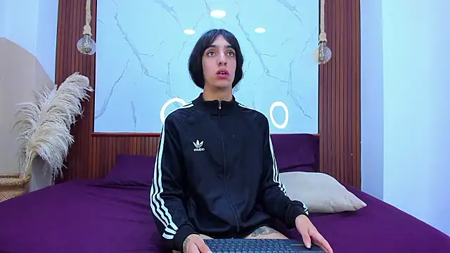 Loversinfire2 Adlı Modelin Canlı XXX Sohbeti