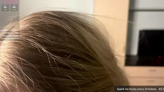 Velmiora live XXX chat