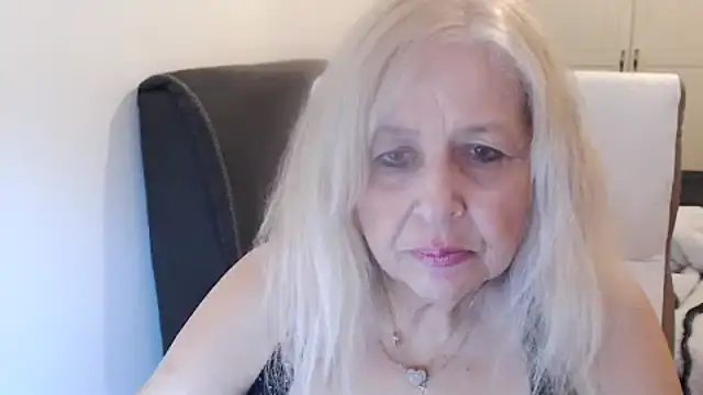 SusiLifeXXX live XXX chat