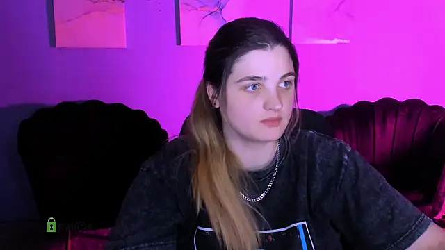 inga_gree Adlı Modelin Canlı XXX Sohbeti