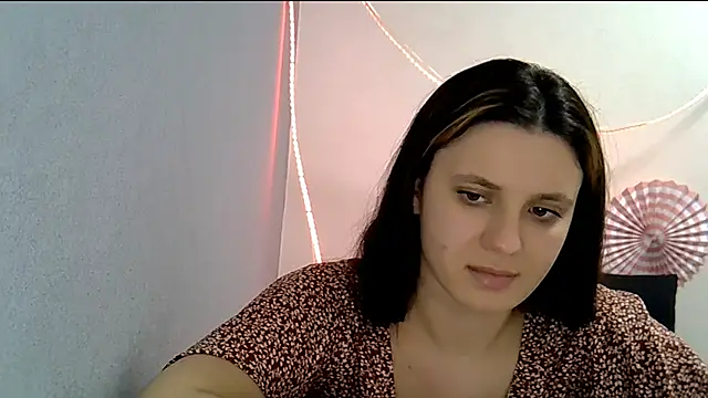 عرض كام KiraHoney