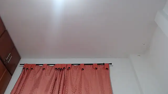 Ann_y Adlı Modelin Canlı XXX Sohbeti