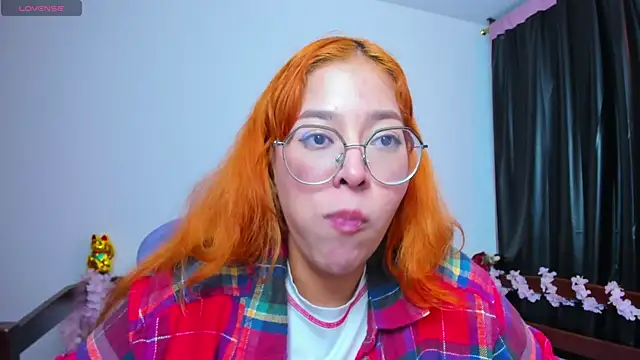 _Moon_Johnson's Live XXX Chat