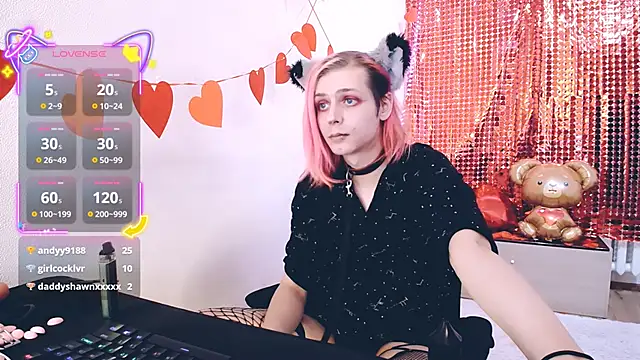 Littlepinkcat: онлайн-секс-чат