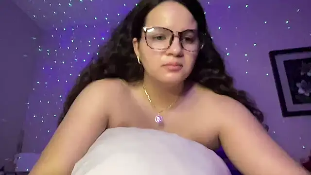 XXX chat uživo modela SoyOceanne