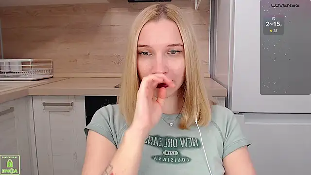 hottie_satan élő XXX-chatje