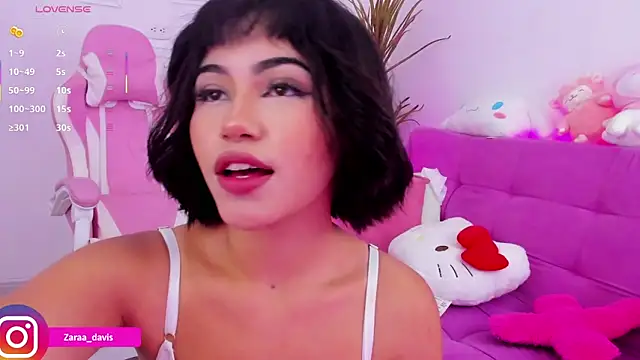 Zaradavis élő XXX-chatje