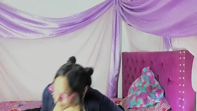 แชท XXX สดของ sirenadirtysexxx