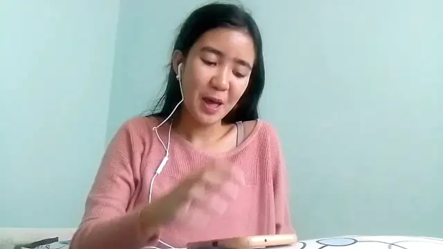 RessieAshcroft Adlı Modelin Canlı XXX Sohbeti