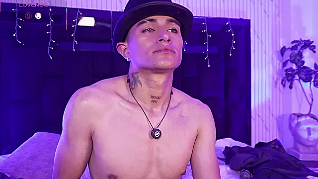 LiamDeep: απευθείας συνομιλία ΧΧΧ