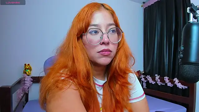 _Moon_Johnson Webcam show