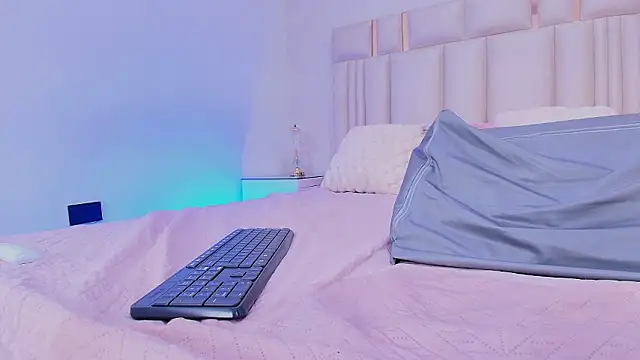 alanarose18n Live XXX chat