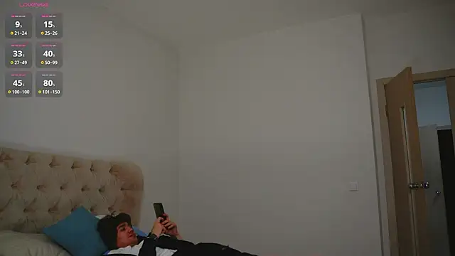 แชท XXX สดของ Emily_Cesoni