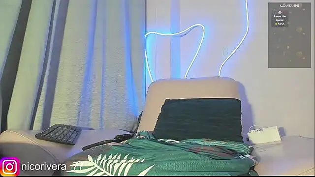 nico_rivera Adlı Modelin Canlı XXX Sohbeti