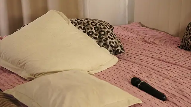 Chatroom XXX en direct de IdaJonesy