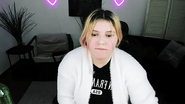 Chatroom XXX en direct de DiaAngell