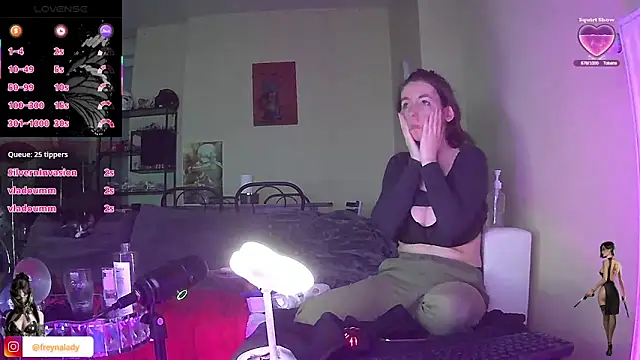 LadyFreyna élő XXX-chatje