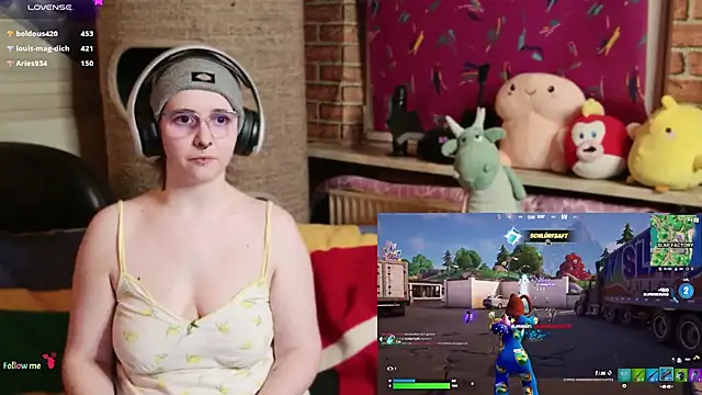 GamerGirl_Eve Chat XXX in diretta