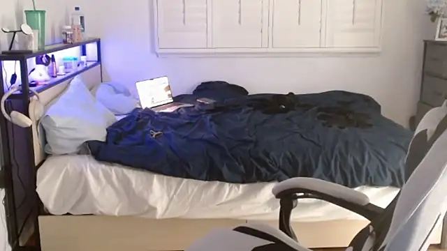 yourmila1 Webcamshow