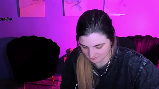 inga_gree Adlı Modelin Canlı XXX Sohbeti