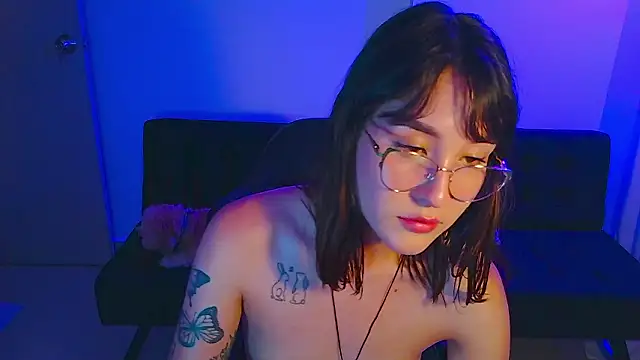 Yuliennegg Adlı Modelin Canlı XXX Sohbeti