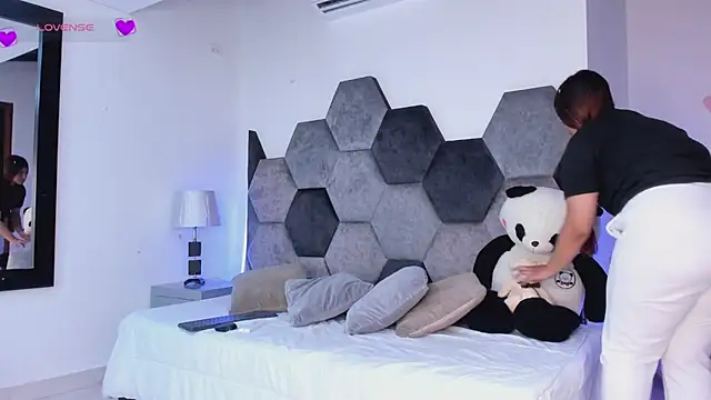 DulceJones: απευθείας συνομιλία ΧΧΧ