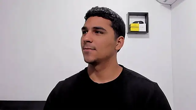 noah_belami Live XXX-Chat