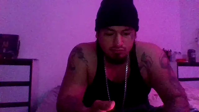 SoftonEyepatch Webcam show